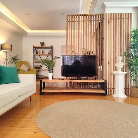 Just 300 Meters To The Konyaalti Beach 7min Apartamento Antalya